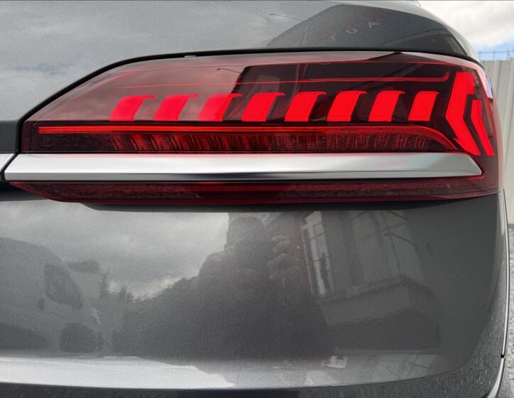 Audi SQ7 16