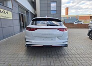 KIA ProCeed 4