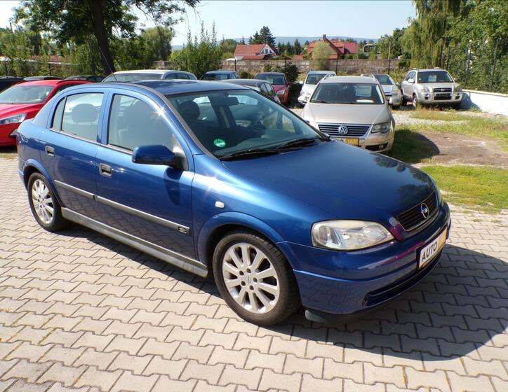 Opel Astra 1