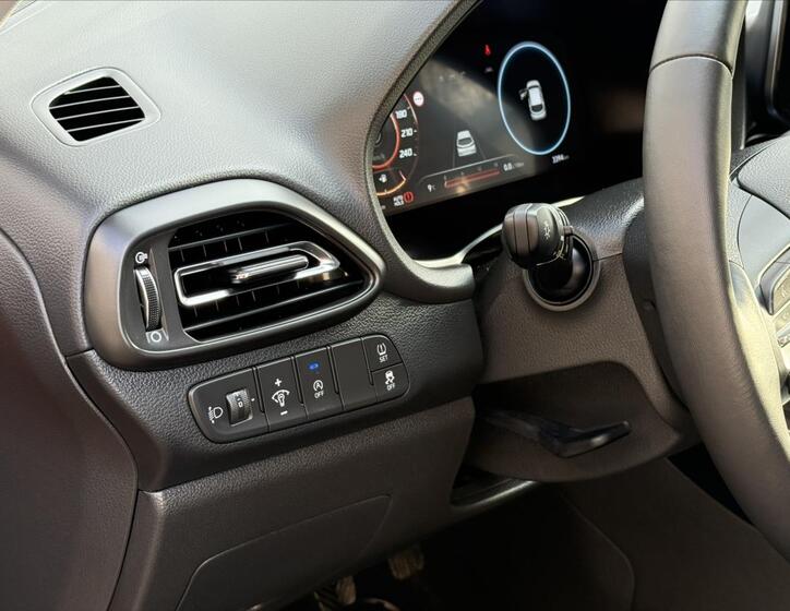 Hyundai i30 10