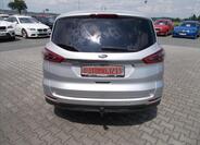 Ford S-MAX 9