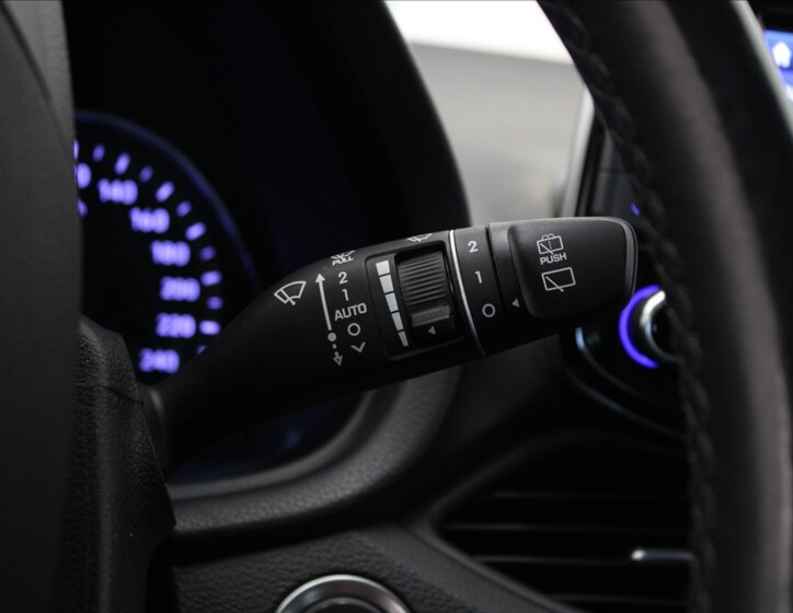Hyundai i30 24