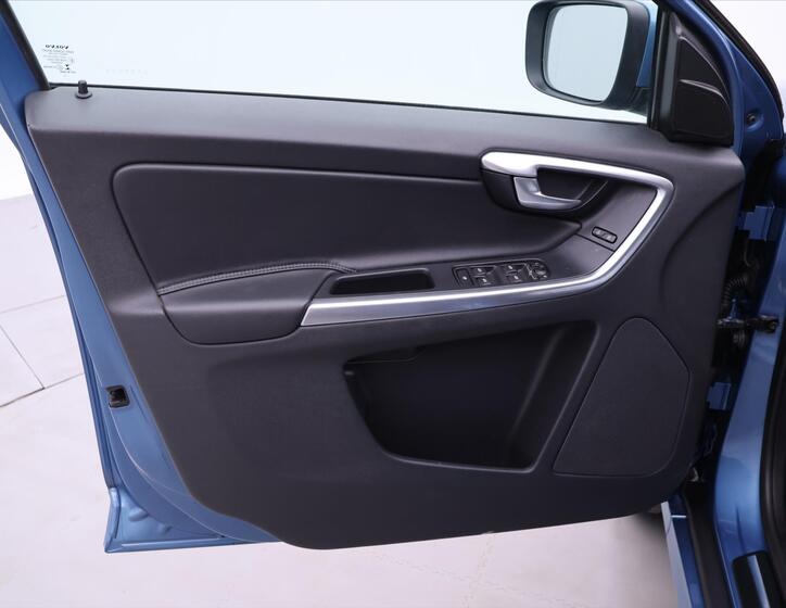 Volvo XC60 10