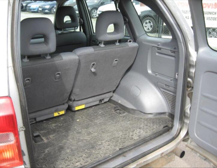 Toyota RAV4 9