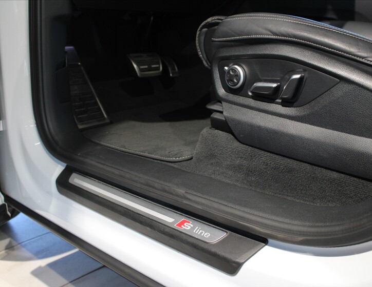 Audi Q7 14