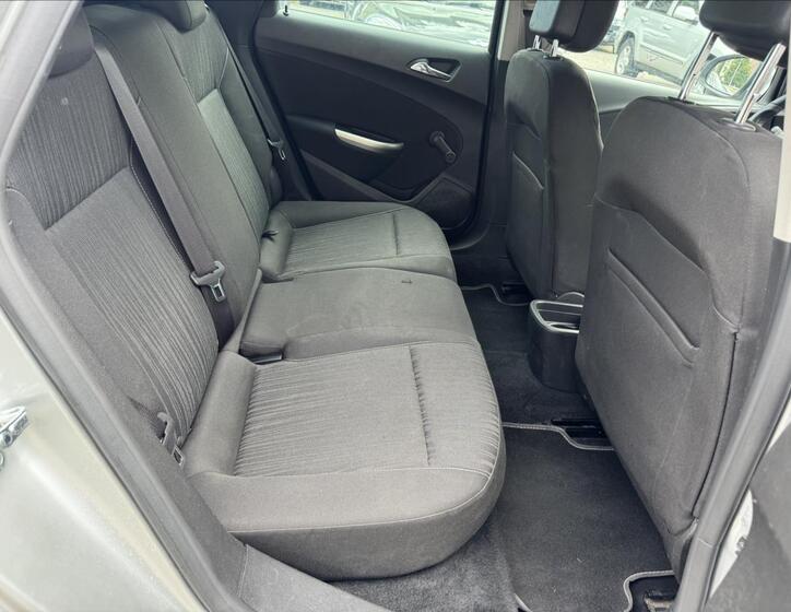 Opel Astra 32