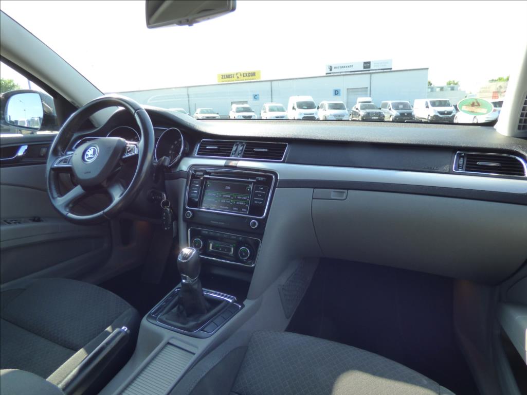 Škoda Superb