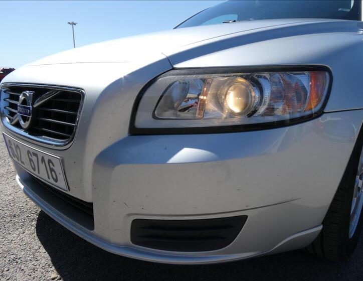 Volvo V50 4