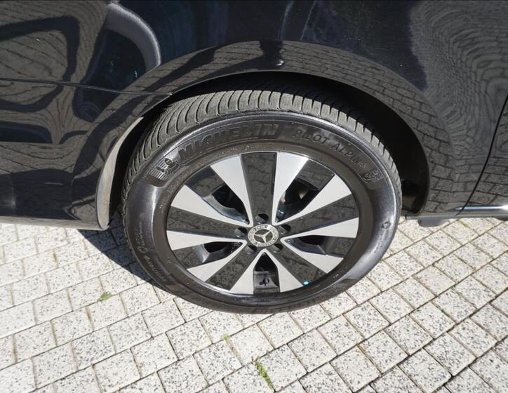 Mercedes-Benz Třídy V 7