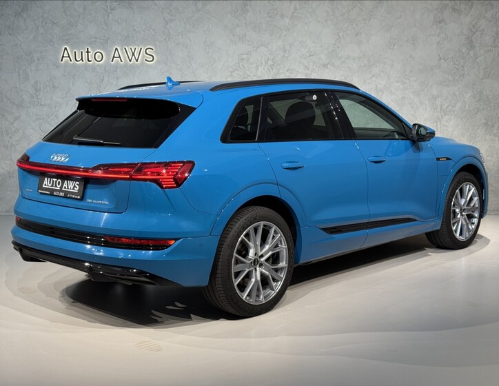 Audi e-tron 8