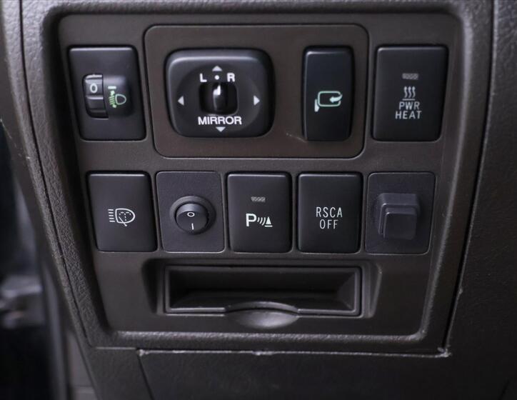 Toyota Land Cruiser 18