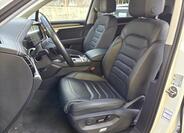 Volkswagen Touareg 7