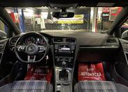 Volkswagen Golf 27