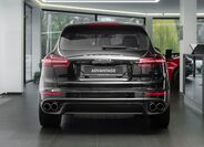 Porsche Cayenne 3