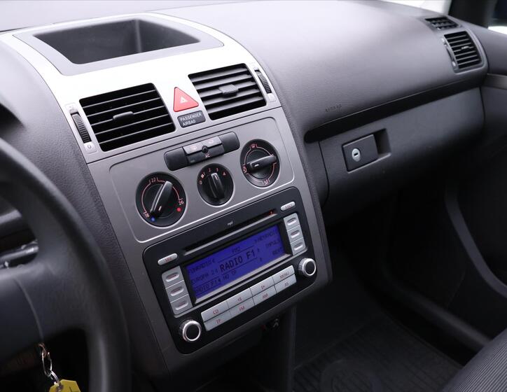 Volkswagen Touran 20