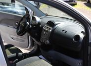 Daihatsu Sirion 16