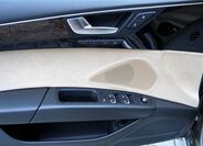 Audi A8 15