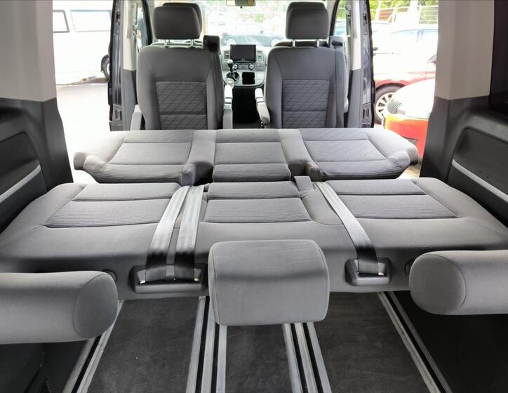 Volkswagen Multivan 6