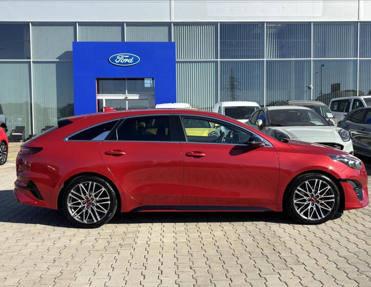 KIA ProCeed 6
