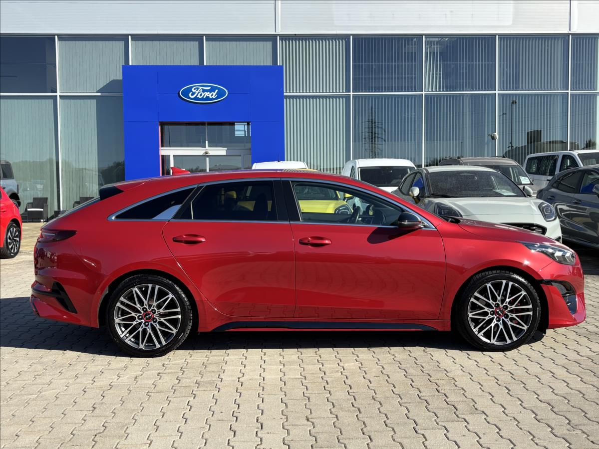 KIA ProCeed