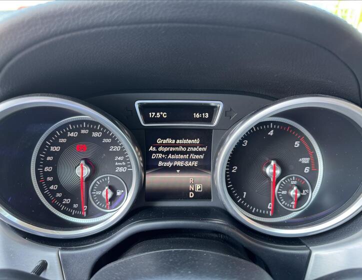 Mercedes-Benz GLE 9