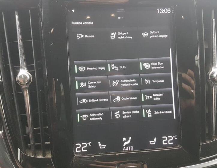 Volvo V90 12