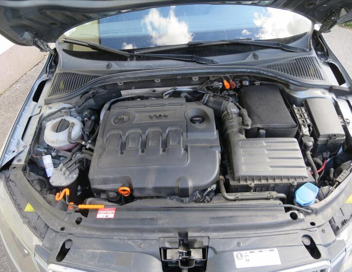 Škoda Octavia 14