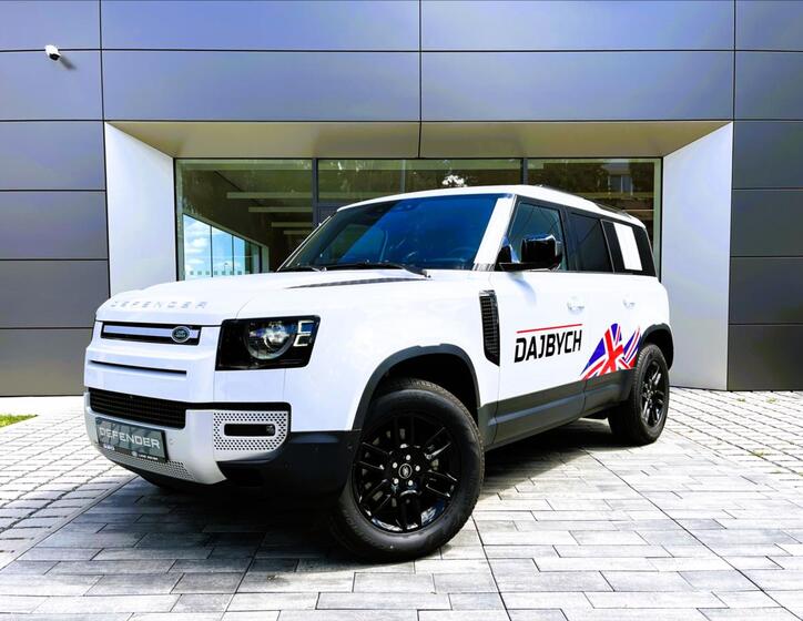 Land Rover Defender 1