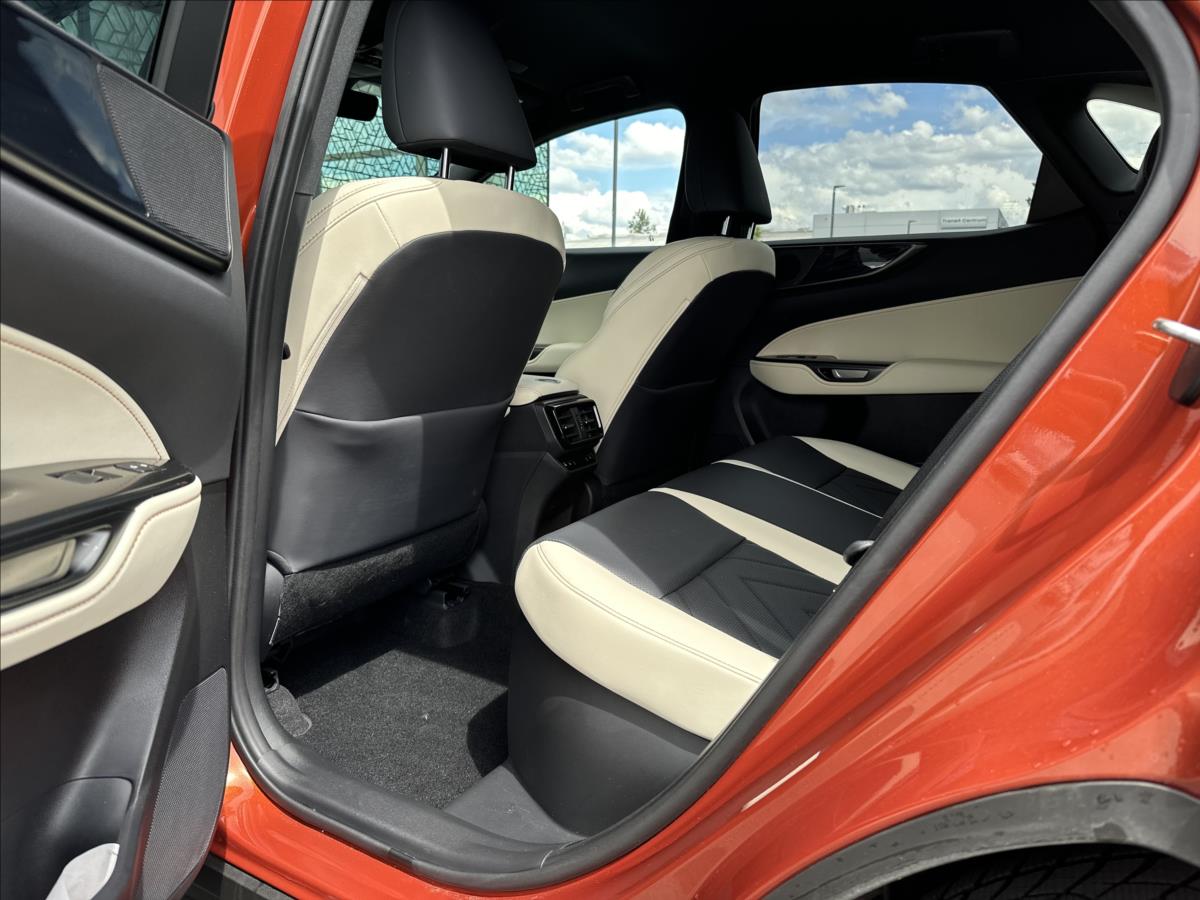 Lexus NX 450h plus