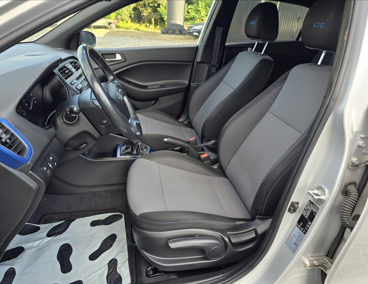 Hyundai i20 11