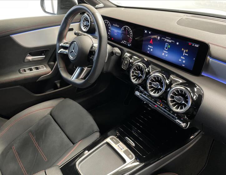 Mercedes-Benz CLA 18