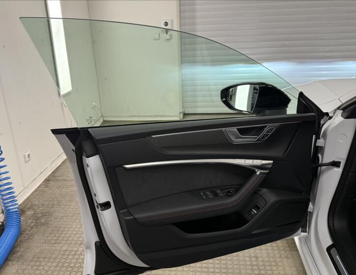 Audi S7 30