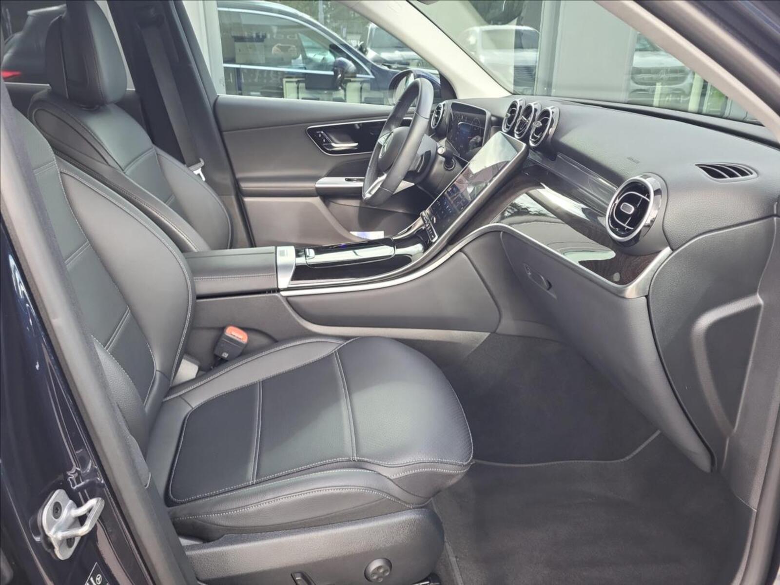 Mercedes-Benz GLC 12