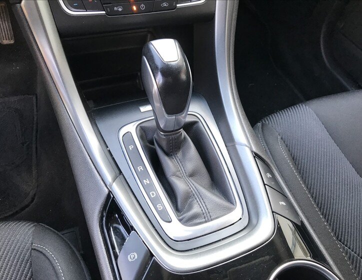 Ford Mondeo 13