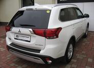 Mitsubishi Outlander 7