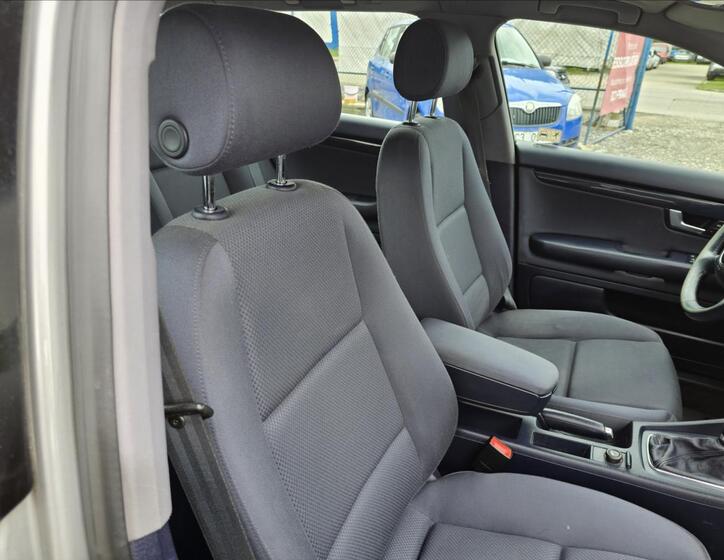 Audi A4 25