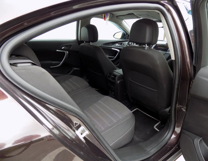 Opel Insignia 13