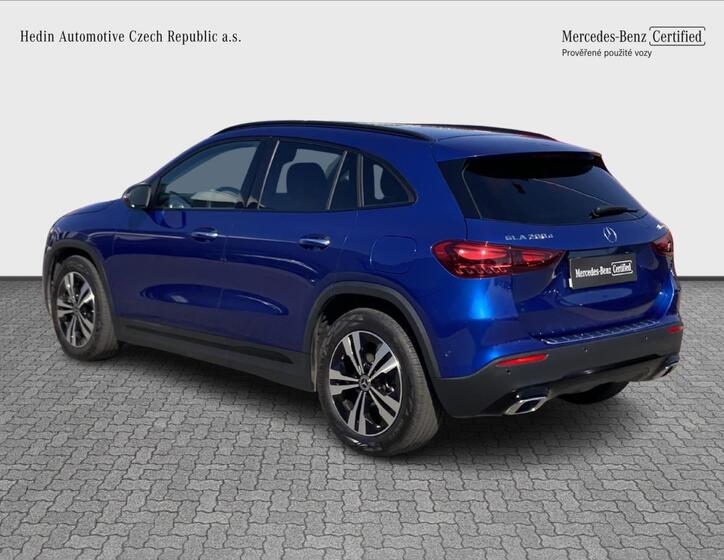 Mercedes-Benz GLA 3