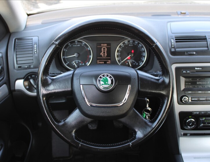 Škoda Octavia 9