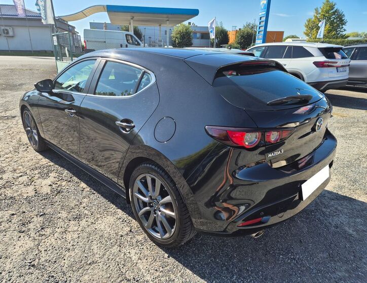 Mazda 3 7