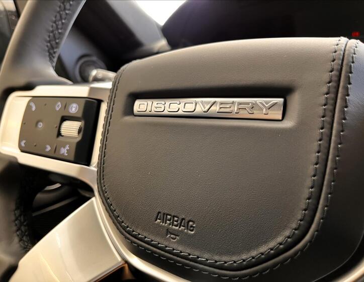 Land Rover Discovery 12