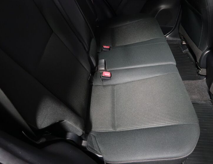 Toyota RAV4 12