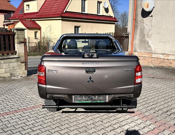 Mitsubishi L200 4