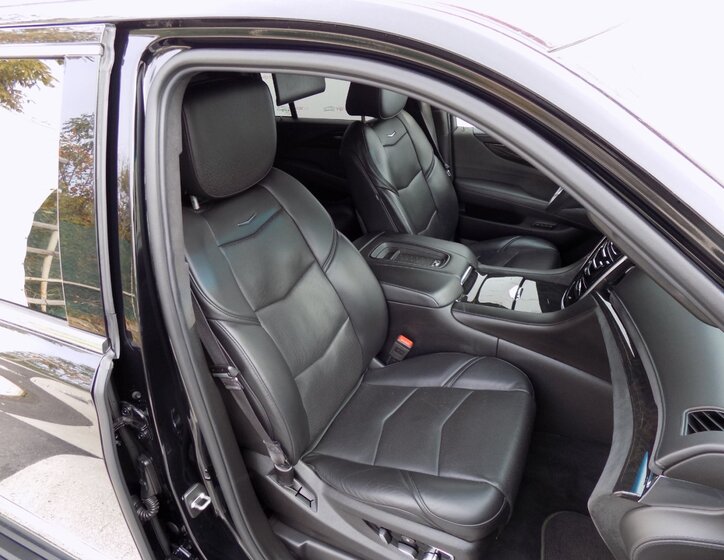 Cadillac Escalade 17
