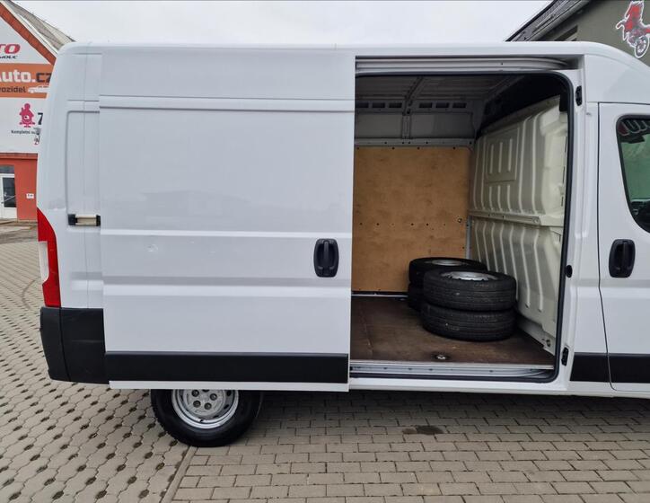 Peugeot Boxer 18
