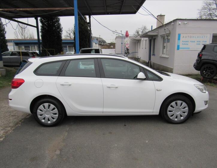 Opel Astra 8