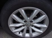 Volkswagen Golf 24