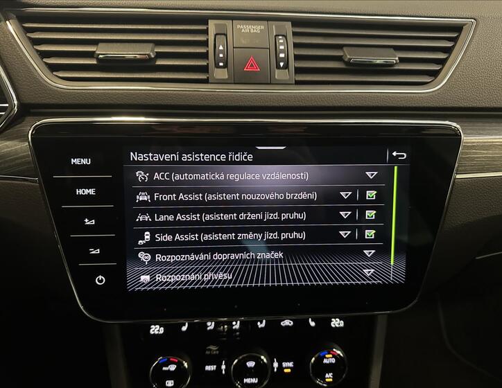 Škoda Superb 9