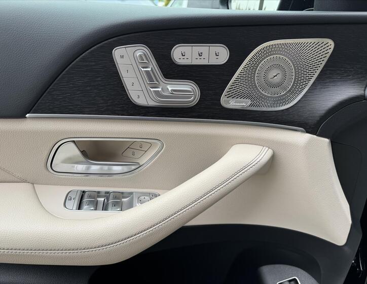 Mercedes-Benz GLS 5