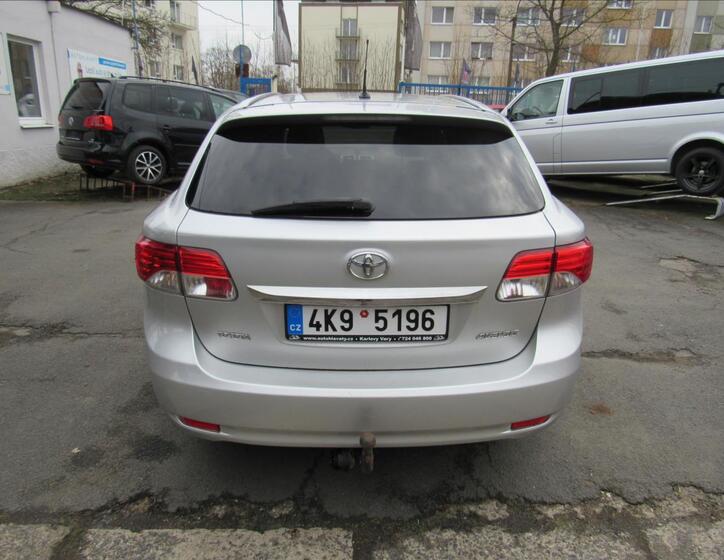 Toyota Avensis 5